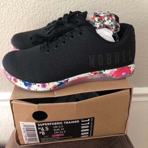 black daisy trainers